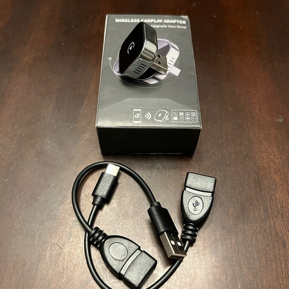 Wireless CarPlay Adapter for Android Auto - Picture 3 of 4